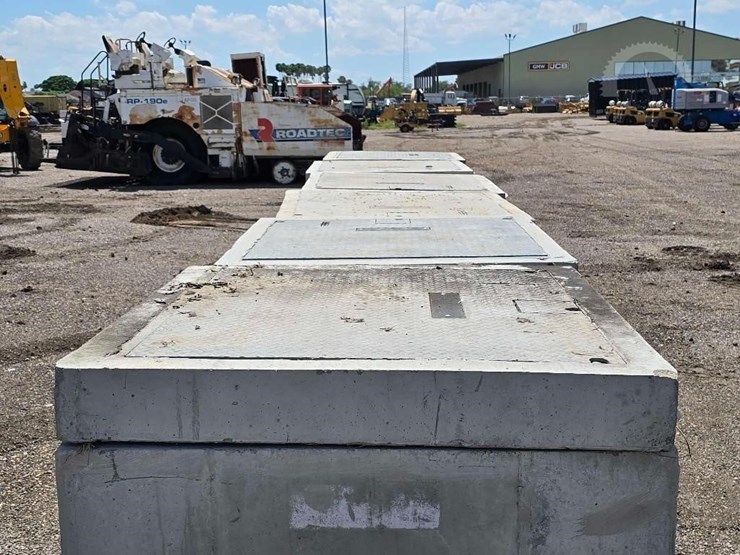 qty.-(6)-precast-concrete-utility-vaults.-48-inch-image-4