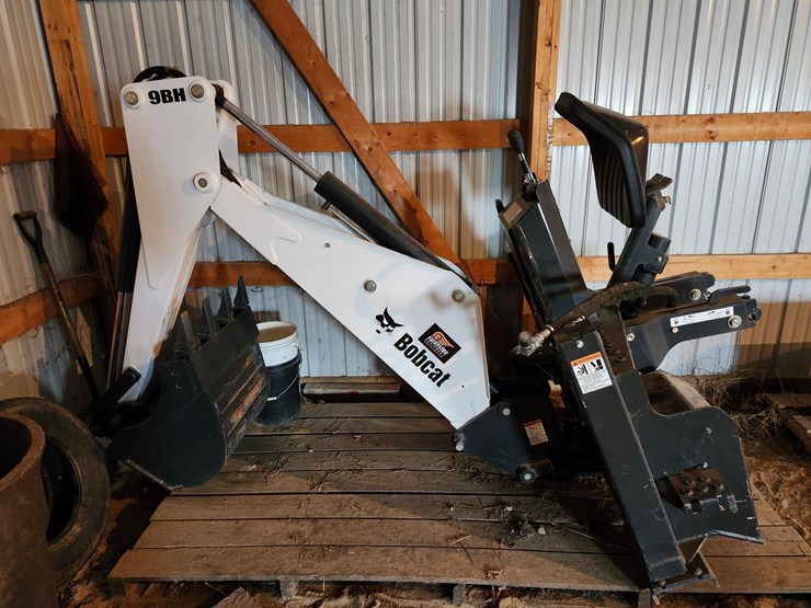 2018-bobcat-9bh-backhoe-attachment-image-4