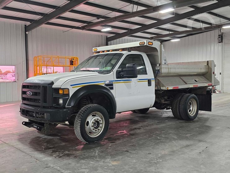 2008-ford-f550-image-1