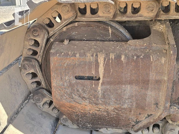 2022-deere-210g-lc-image-33