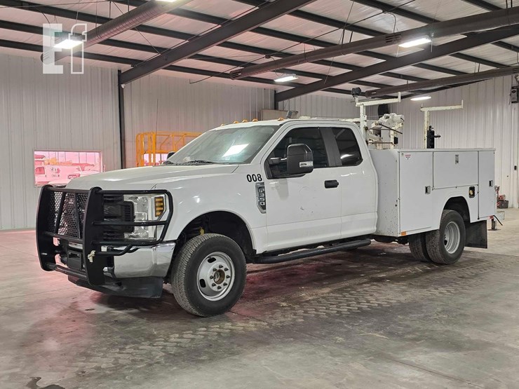 2018-ford-f350-image-1