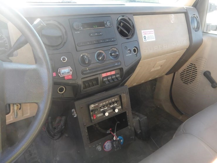 2010-ford-f450-mechanics-truck-image-30