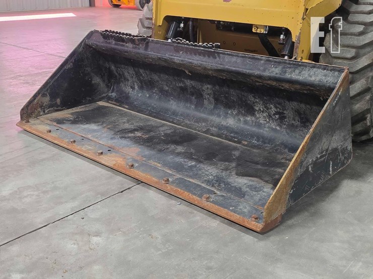 2022-caterpillar-226d3-image-9