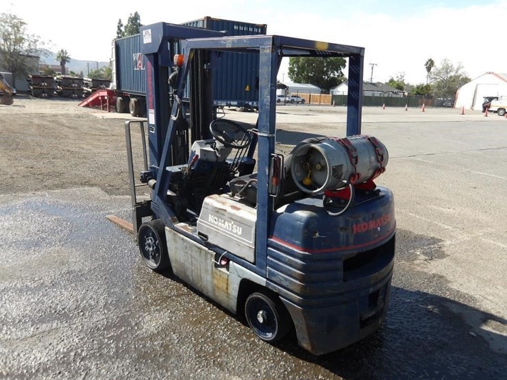 komatsu-fg25st-11-forklift-image-4