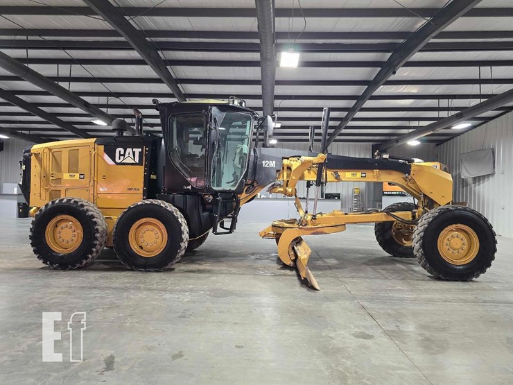2013-caterpillar-12m2-image-6