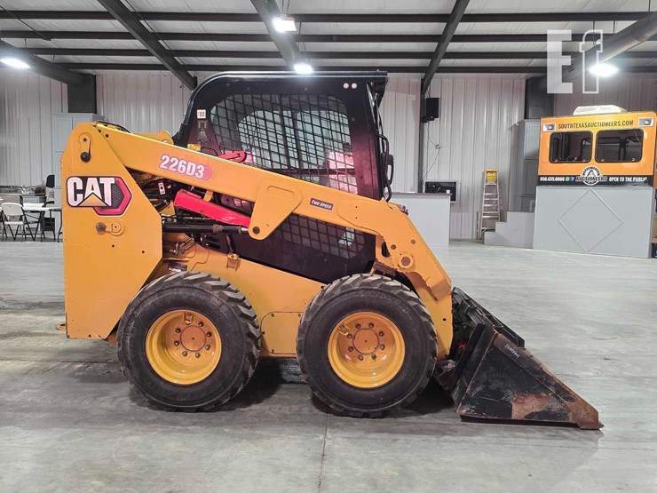2022-caterpillar-226d3-image-6