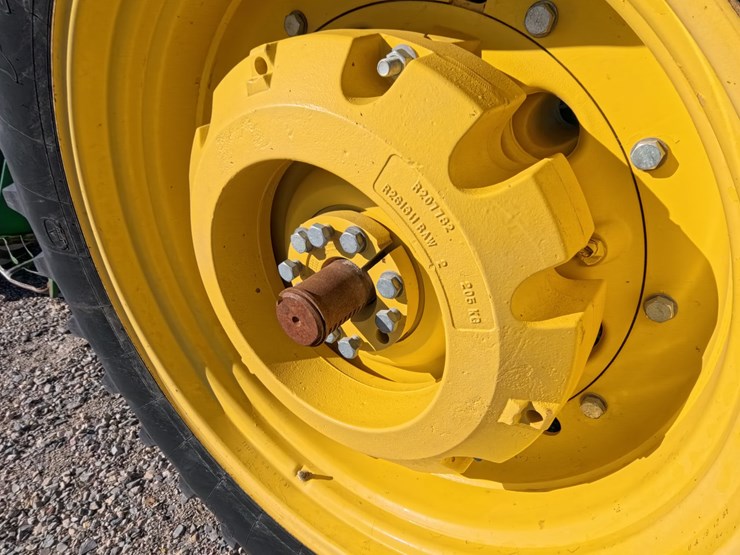 #1051-•-john-deere-6140m-tractor-image-45