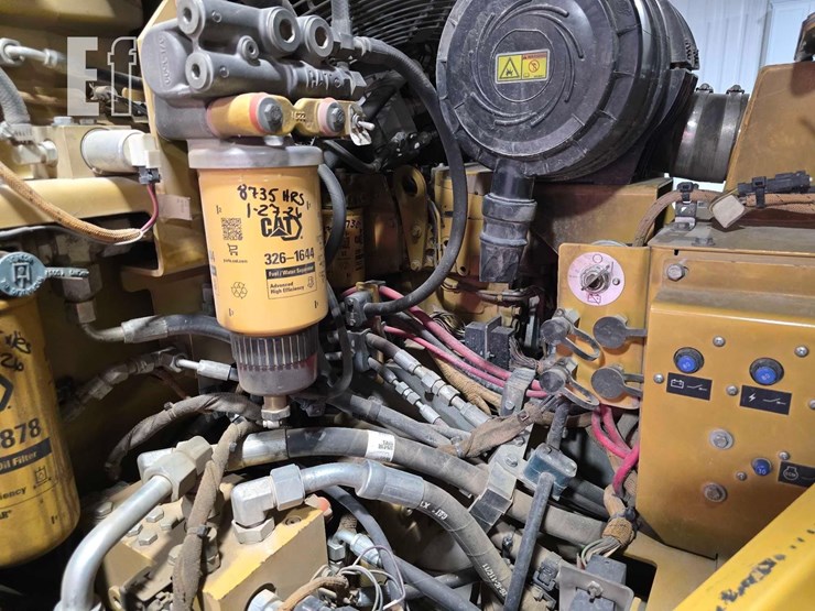 2009-caterpillar-cb64-image-24