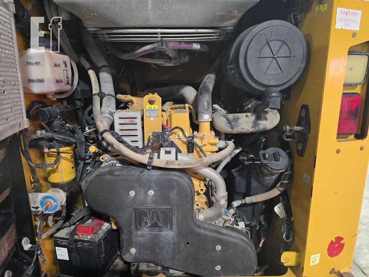 2022-caterpillar-289d3-image-23
