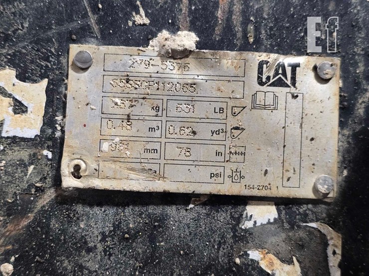 2015-caterpillar-257d-image-13