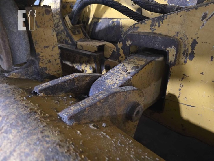 2019-caterpillar-d6k2-lgp-image-26