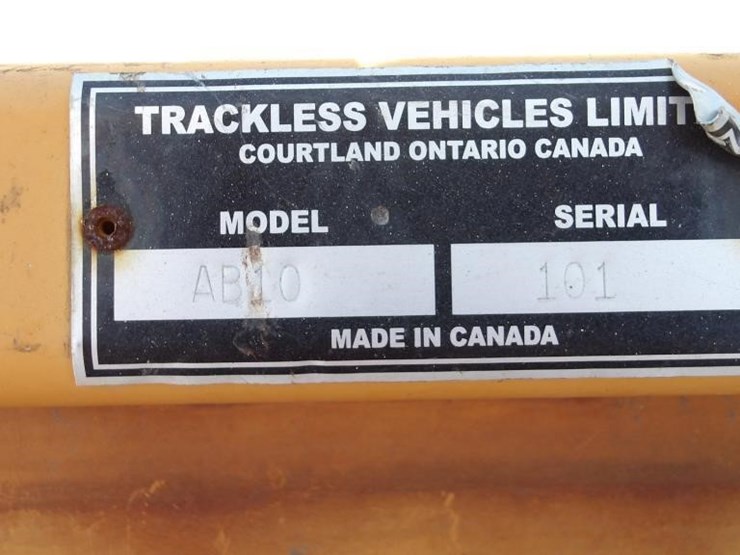 trackless-snow-plow-image-9