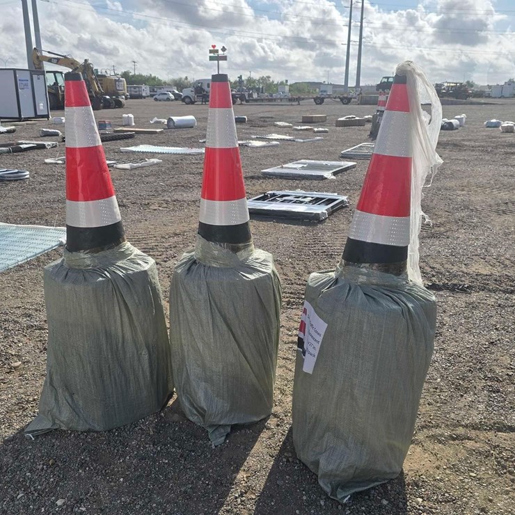 QTY (60) SAFETY TRAFFIC CONES
