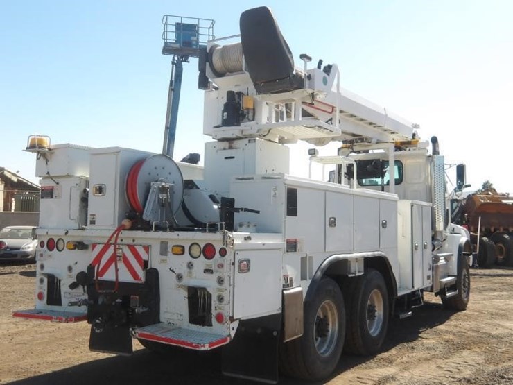 2015-western-star-4800-image-3