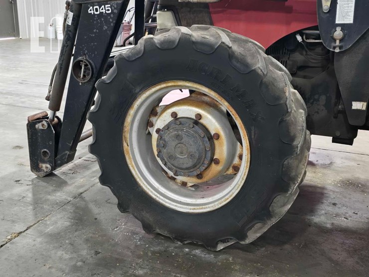 case-ih-farmall-95-image-23