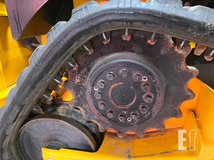 2023-jcb-1cxt-image-34