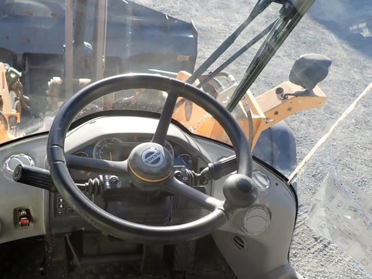 2018-volvo-l90h-wheel-loader-image-21