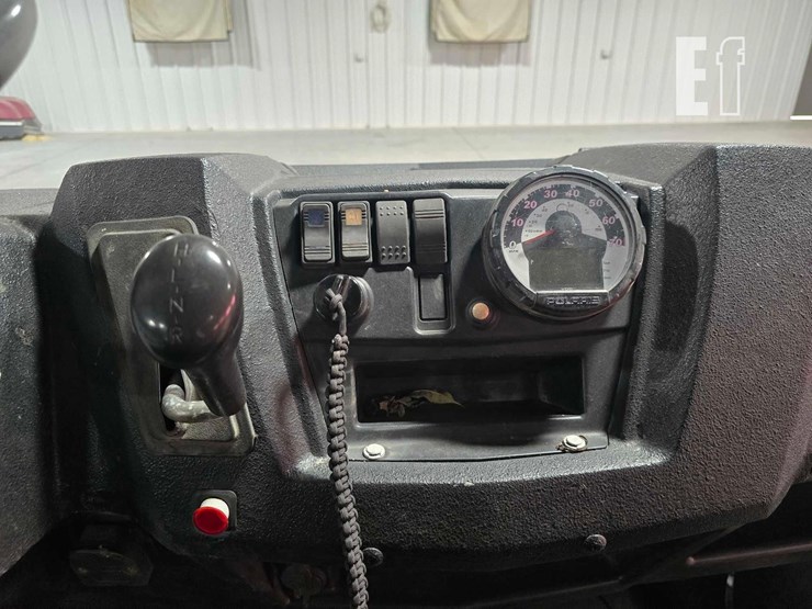 2010-polaris-ranger-image-13