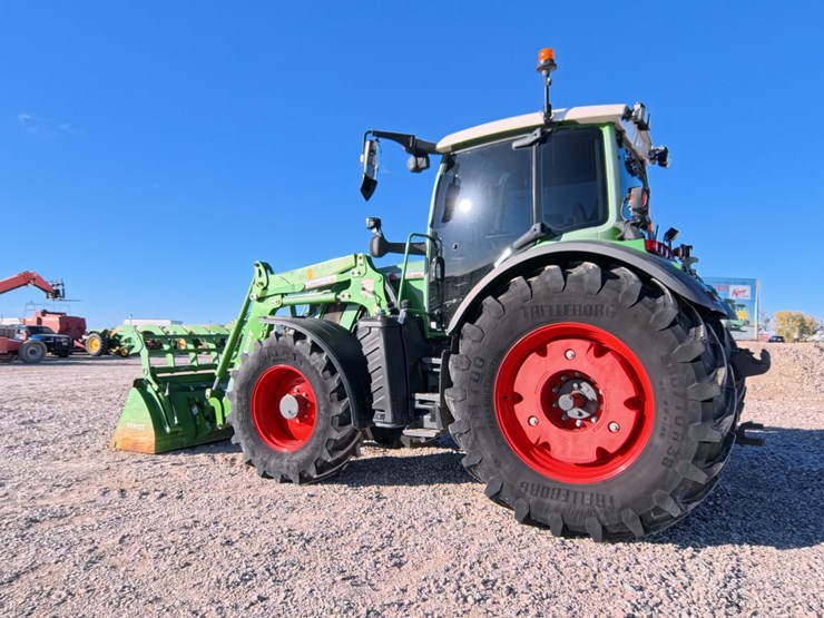 #1064-•-2023-fendt-514-vario-tractor-image-7