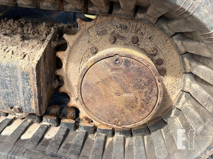2019-jcb-85z-1-image-10