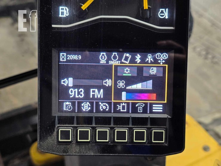 2021-caterpillar-306cr-image-24