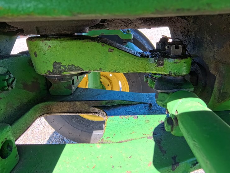 #1043-•-john-deere-4440-tractor-image-18