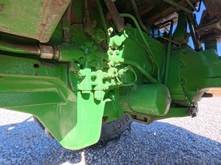 #1043-•-john-deere-4440-tractor-image-46