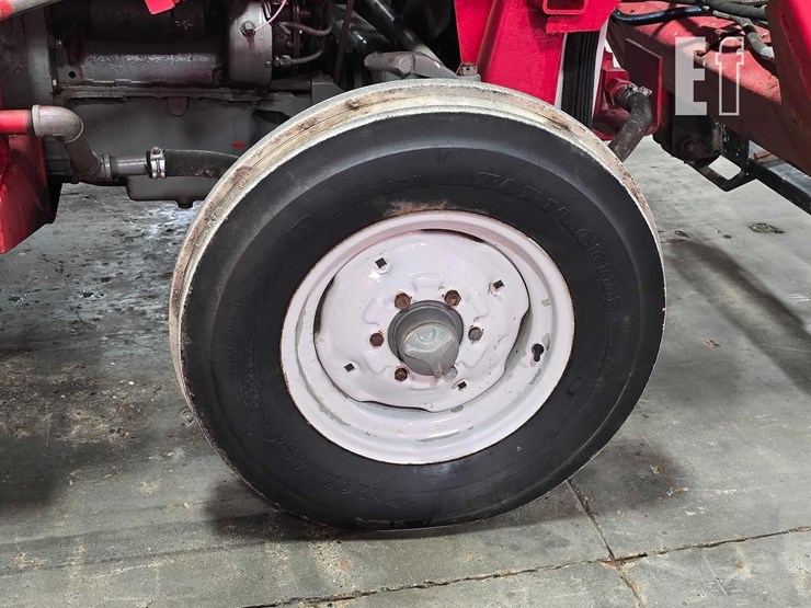 massey-ferguson-245-image-22