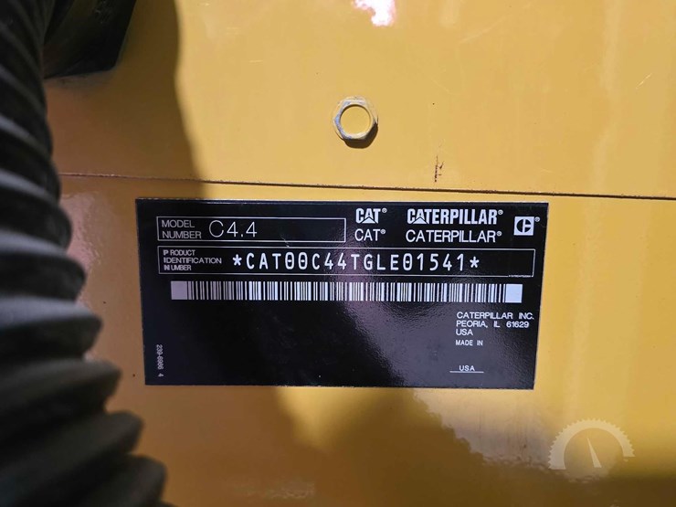 2013-caterpillar-xq60-6-image-18