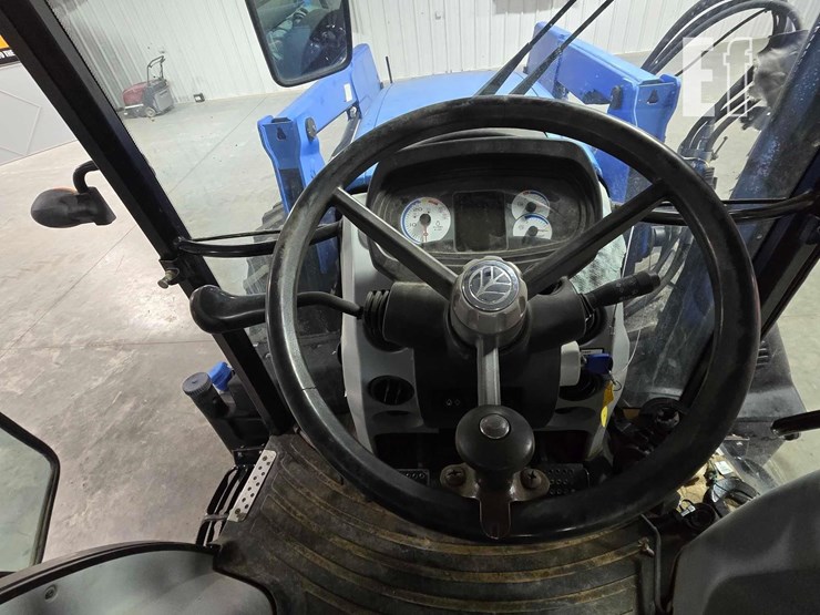 2016-new-holland-ts6.130-image-11