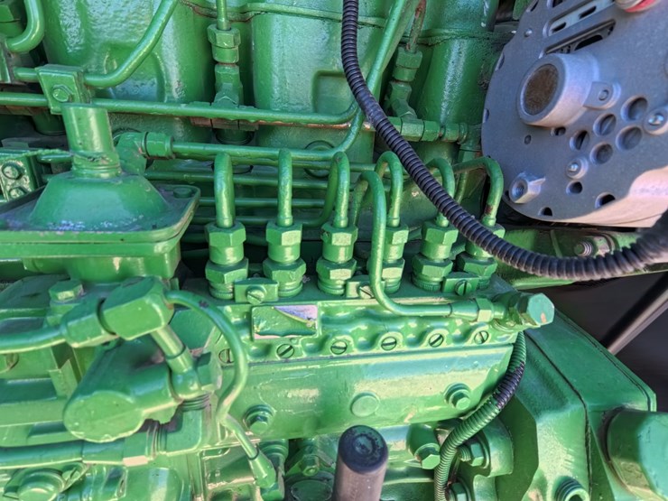 #1043-•-john-deere-4440-tractor-image-70