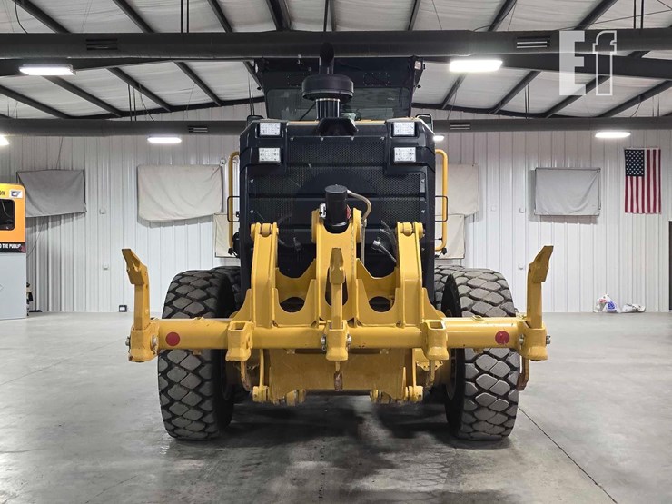2022-caterpillar-140-image-8