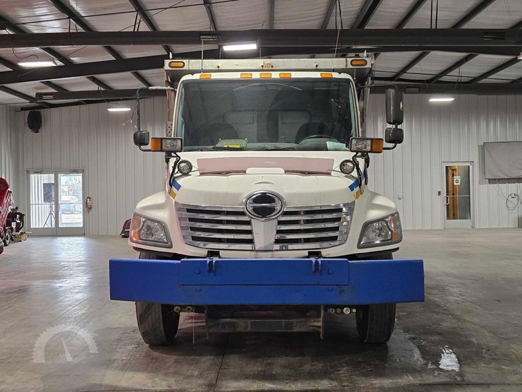 2010-hino-338-image-7