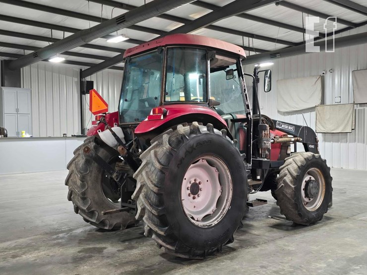 case-ih-farmall-95-image-3