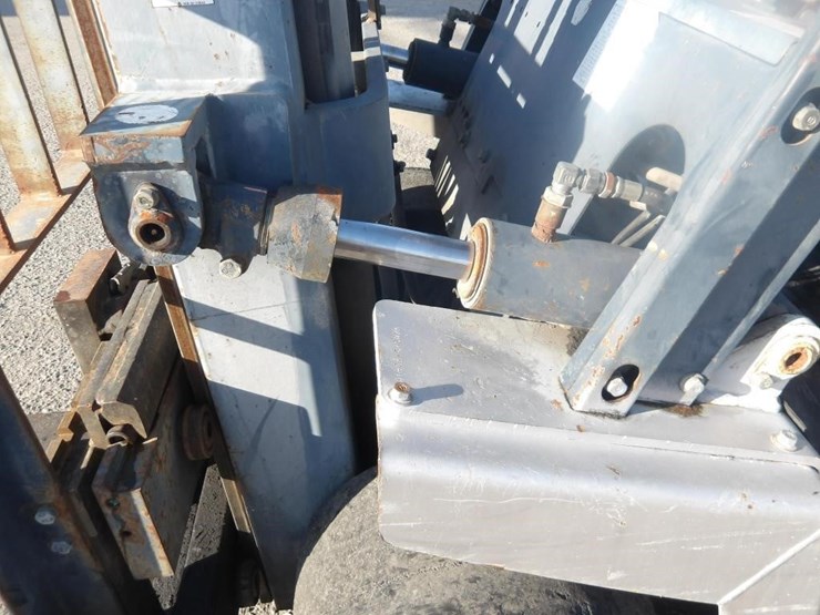 kamatsu-fg45st-6-forklift-image-8
