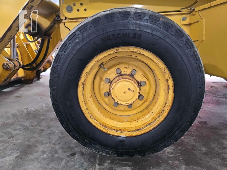 2003-deere-310g-image-31
