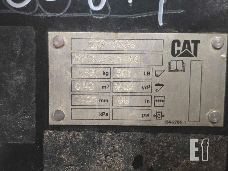 2022-caterpillar-226d3-image-13