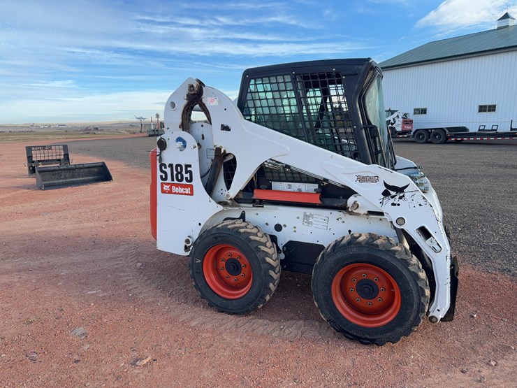 2008-bobcat-s185-skidsteer-image-4