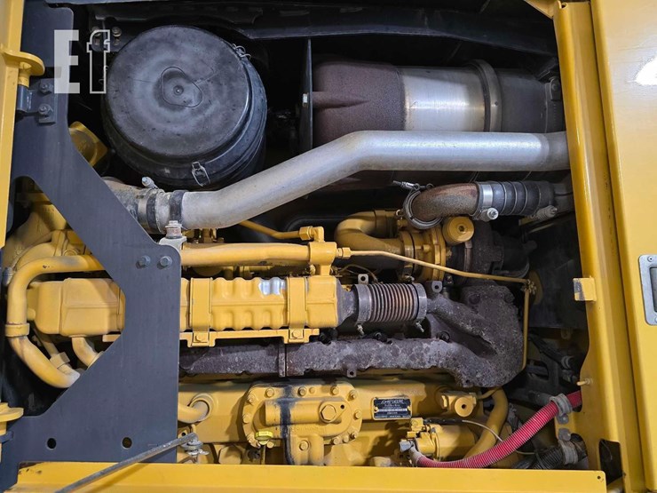 2012-deere-672g-image-23