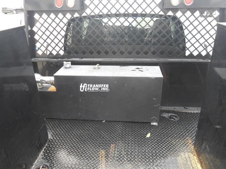 2009-chevrolet-c7500-service-truck-image-20