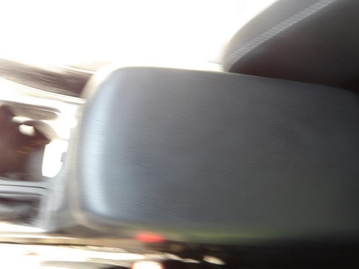 2017-toyota-rav4-xle-image-23