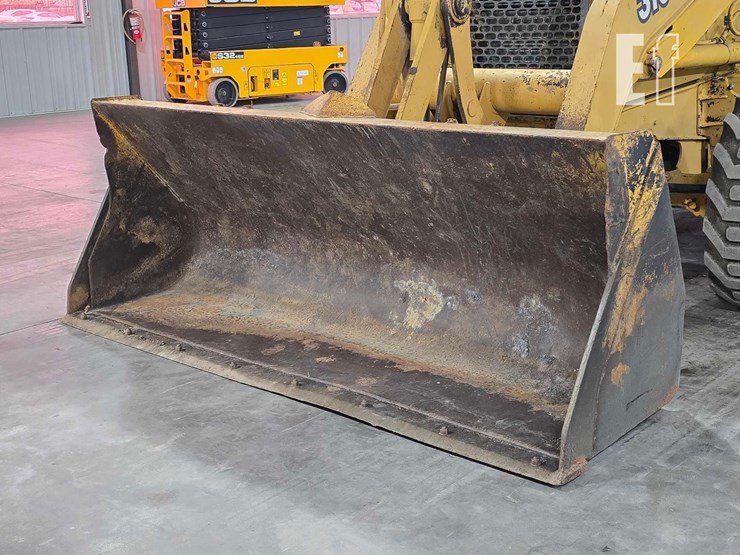 2004-deere-310sg-image-9