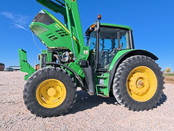 #1051-•-john-deere-6140m-tractor-image-77