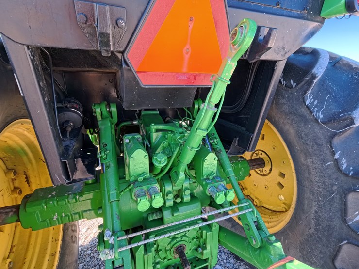 #1043-•-john-deere-4440-tractor-image-54