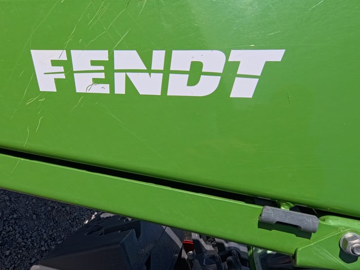 #1064-•-2023-fendt-514-vario-tractor-image-19