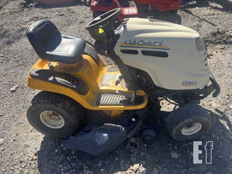 cub-cadet-lt1042-image-2