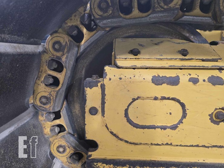 2021-caterpillar-d3-lgp-image-24
