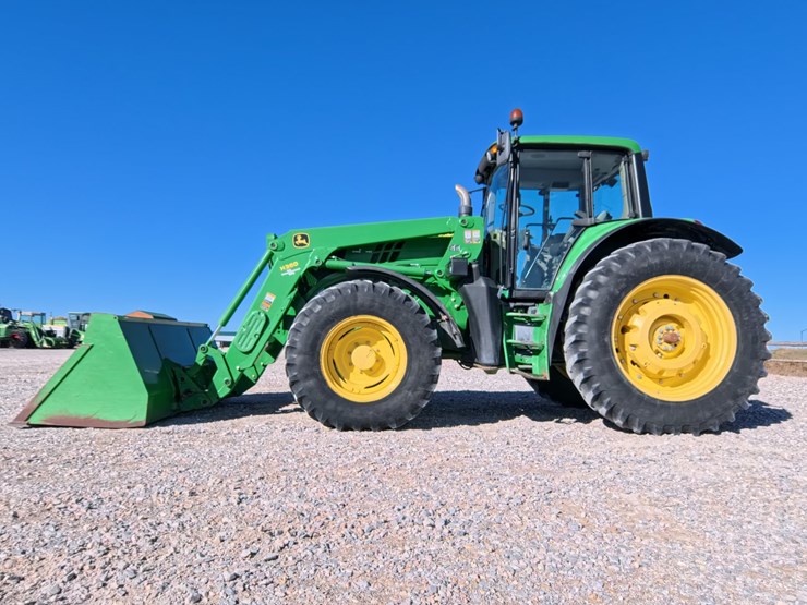 #1051-•-john-deere-6140m-tractor-image-2
