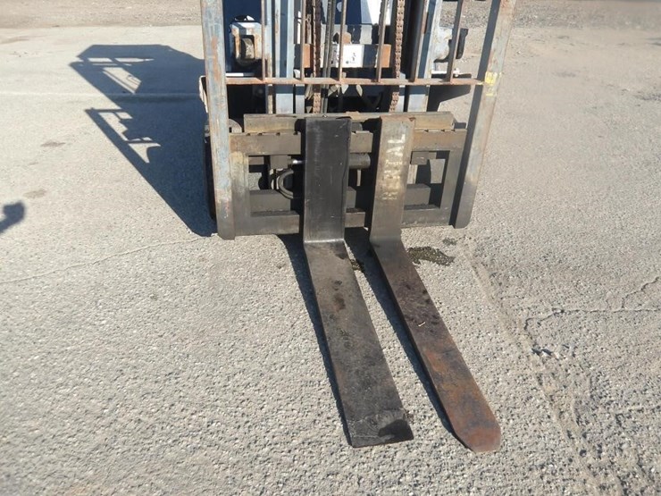 kamatsu-fg45st-6-forklift-image-7