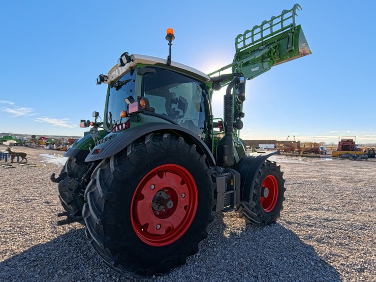 #1064-•-2023-fendt-514-vario-tractor-image-68